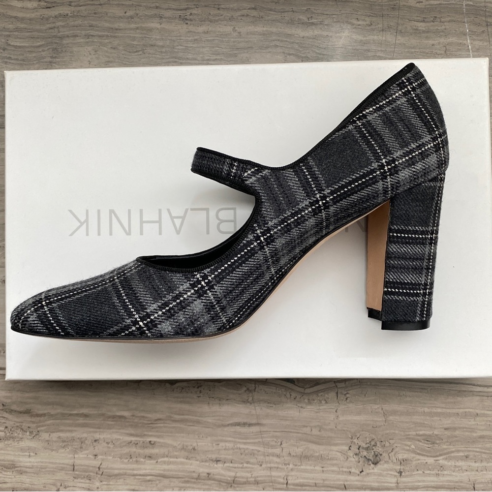 Authentic Manolo Blahnik Campy 90 Grey Plaid Mary Jane sz 37.5 never worn - Picture 5 of 8
